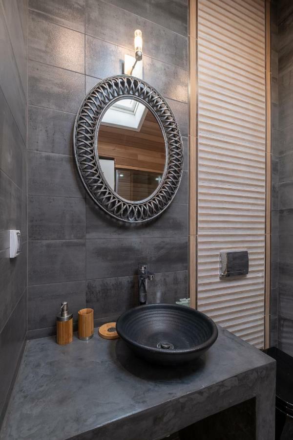 2-Bedroom Elegant Apartment In Mediterranean Style ソフィア エクステリア 写真