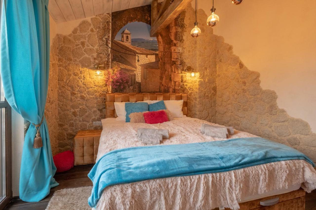2-Bedroom Elegant Apartment In Mediterranean Style ソフィア エクステリア 写真